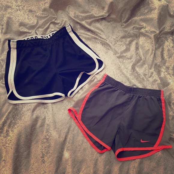 Nike Other - 2 for the price of 1!